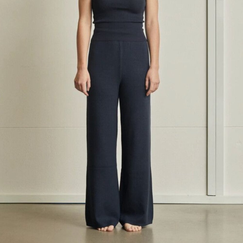 ONE MILE THE LABEL Melbourne Knit Pants